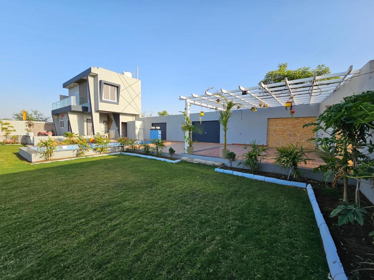 Shree Ambe Farmhouse Villa Ujjain Exterior photo